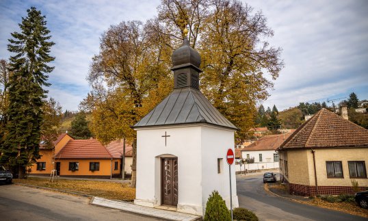 Videovýlet: Od Rozdrojovic k tajným výhledům na hrad / krátká trasa