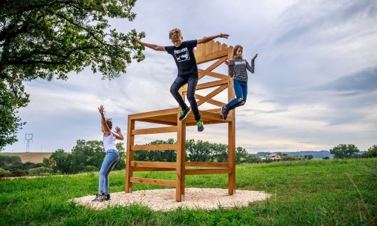 Trůn / fotopoint / zajímavost